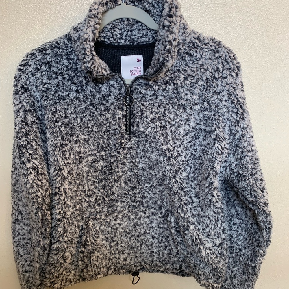 So Cozy Softest Sherpa. Size Medium. Charcoal grey